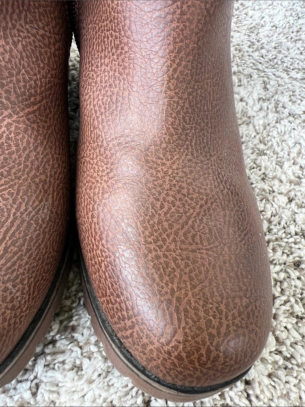 MIA Kids Casen Chelsea Boot In The Color Luggage Size 4